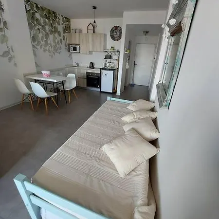 Calido,Moderno Depto Con Piscina, Parking ,Laundry Apartment Remedios de Escalada Exterior photo
