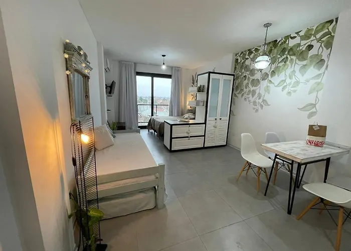 Calido,Moderno Depto Con Piscina, Parking ,Laundry