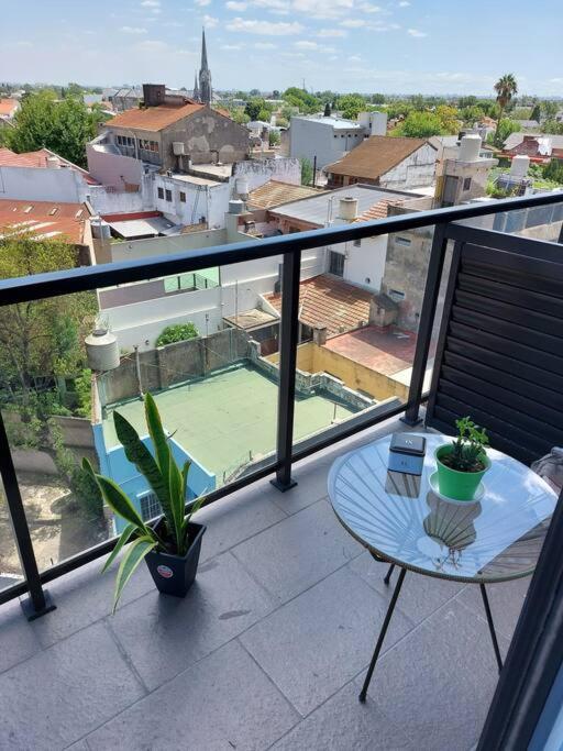 Calido,moderno Depto Con Piscina, Parking ,laundry
