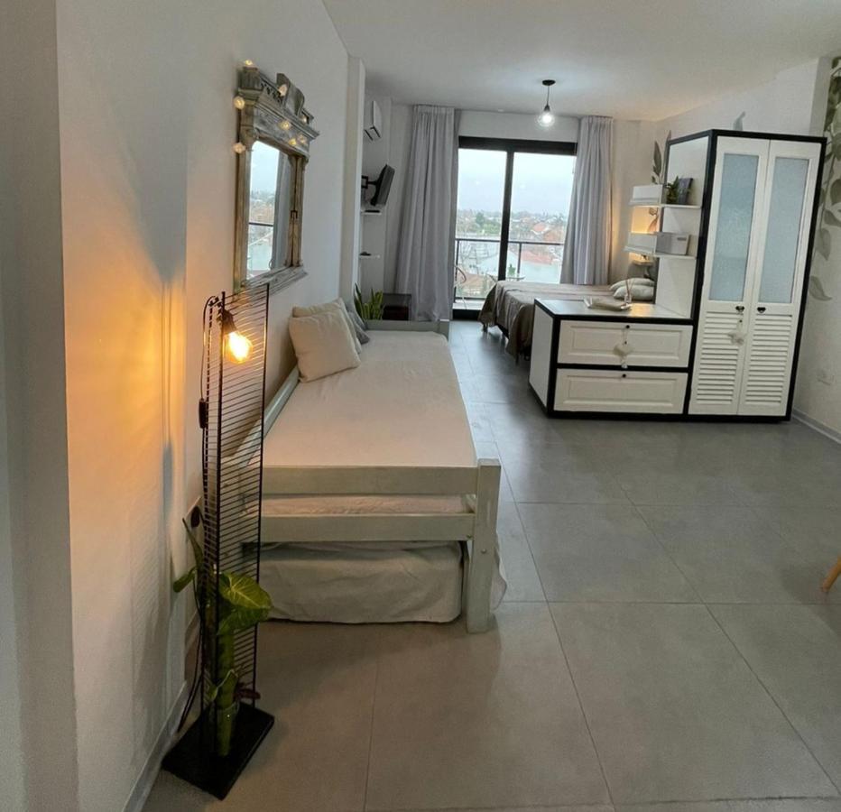 Calido,moderno Depto Con Piscina, Parking ,laundry *